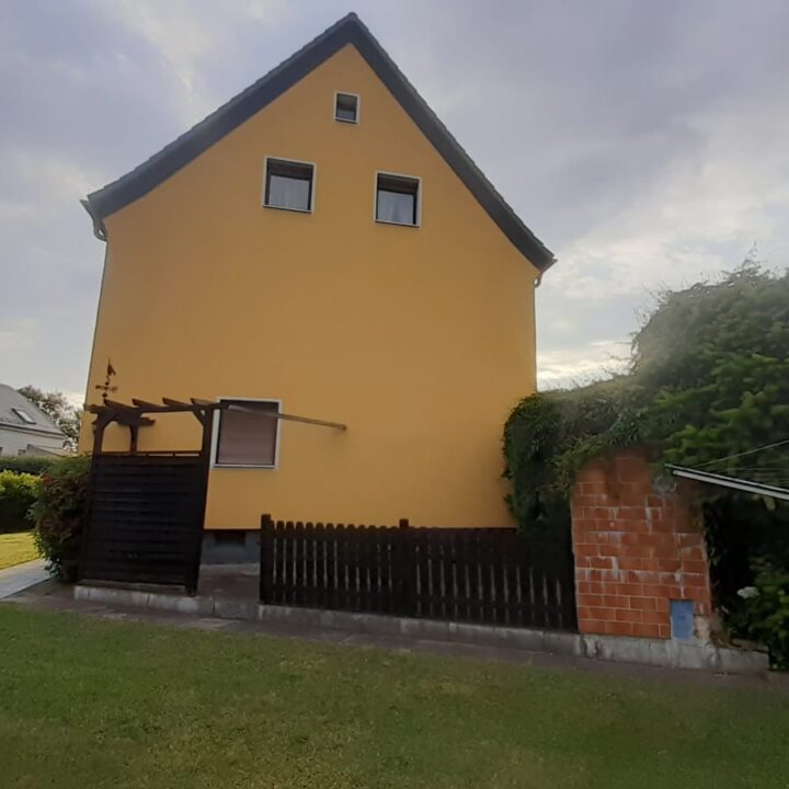 Zámecká dlažba, fasáda a střecha